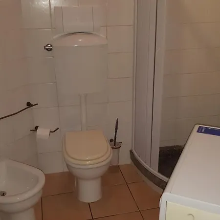 La Casa Di Giu Appartement *